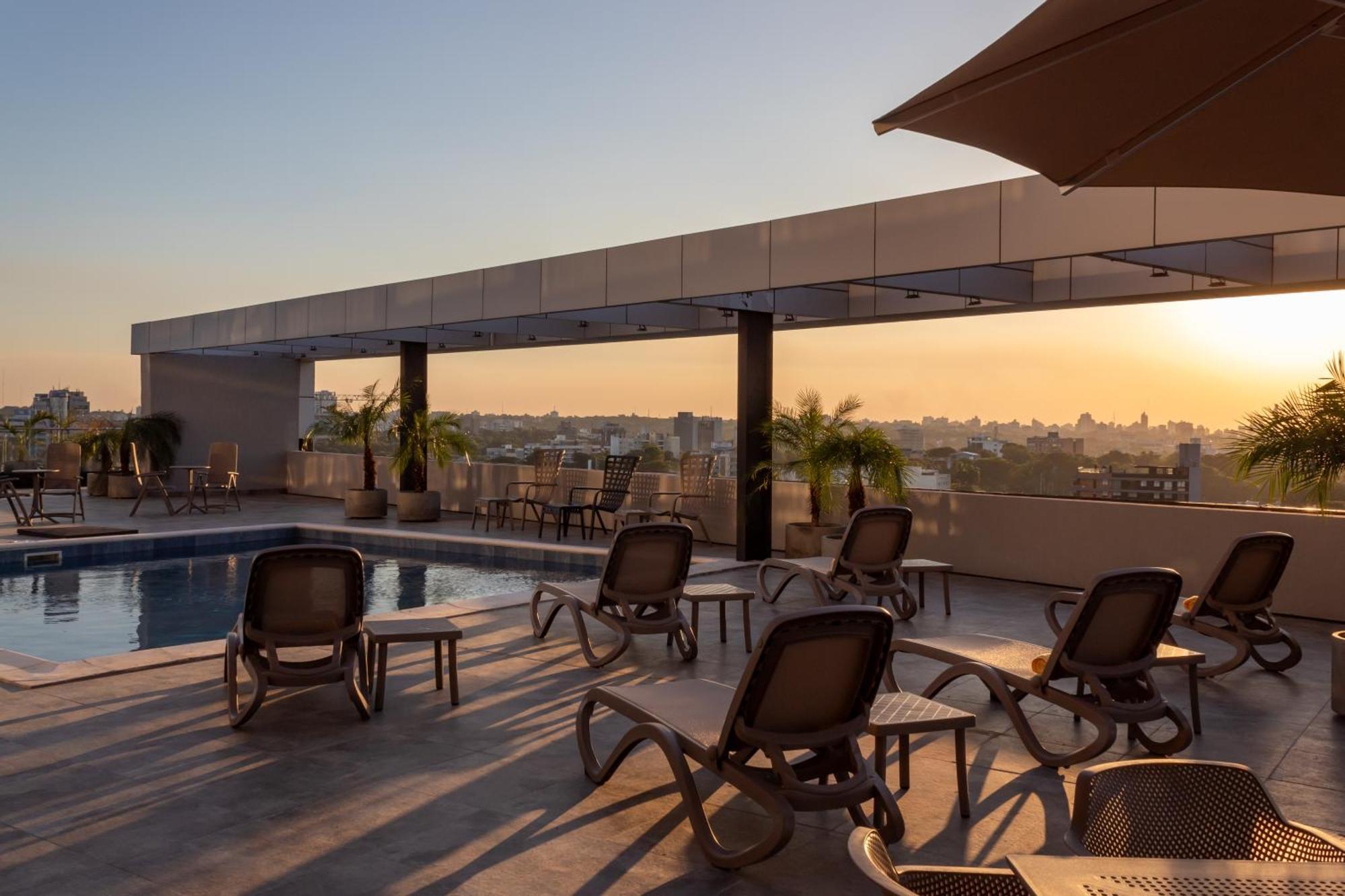 Tryp By Wyndham Asuncion Hotel Eksteriør billede