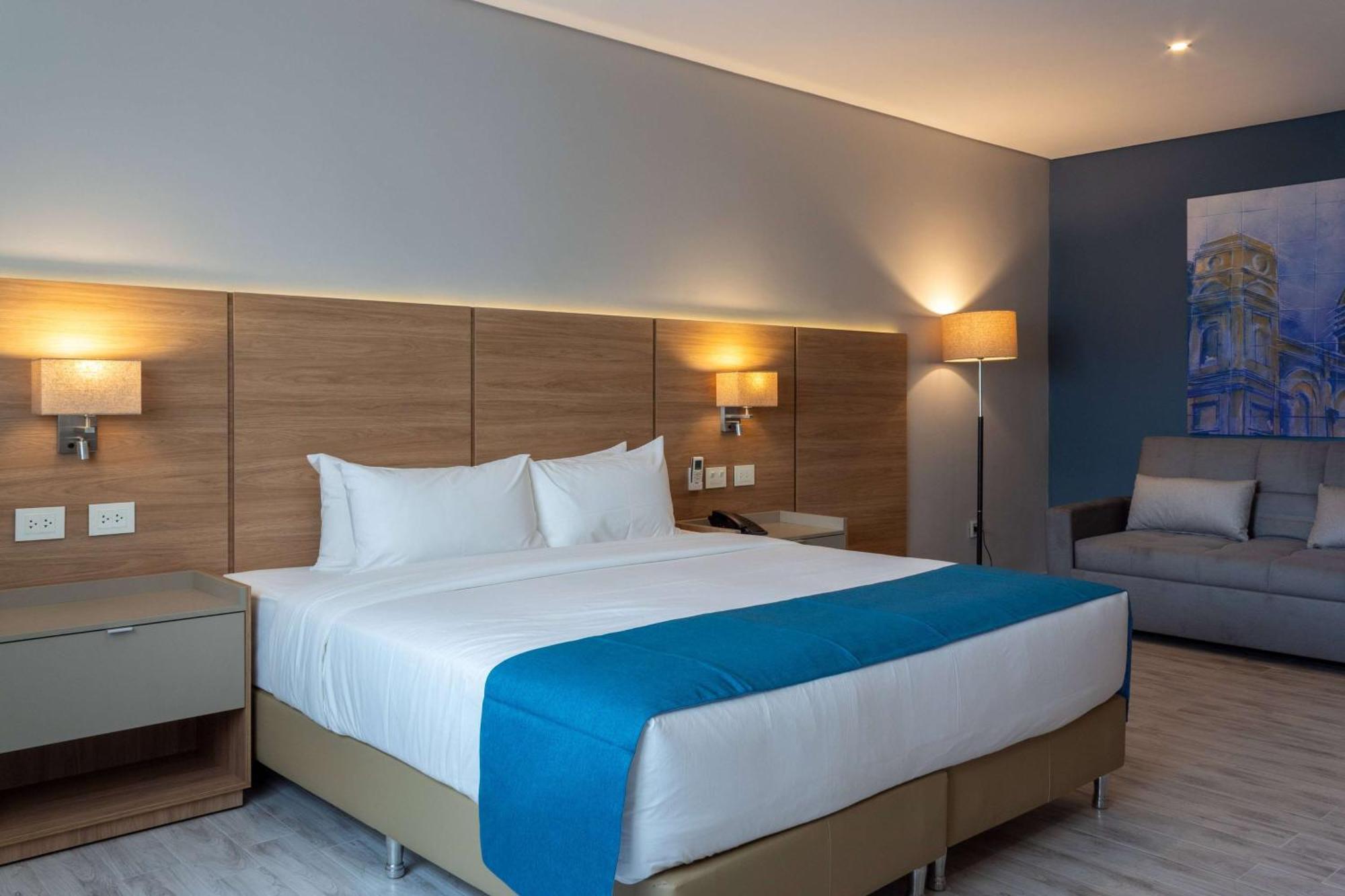 Tryp By Wyndham Asuncion Hotel Eksteriør billede
