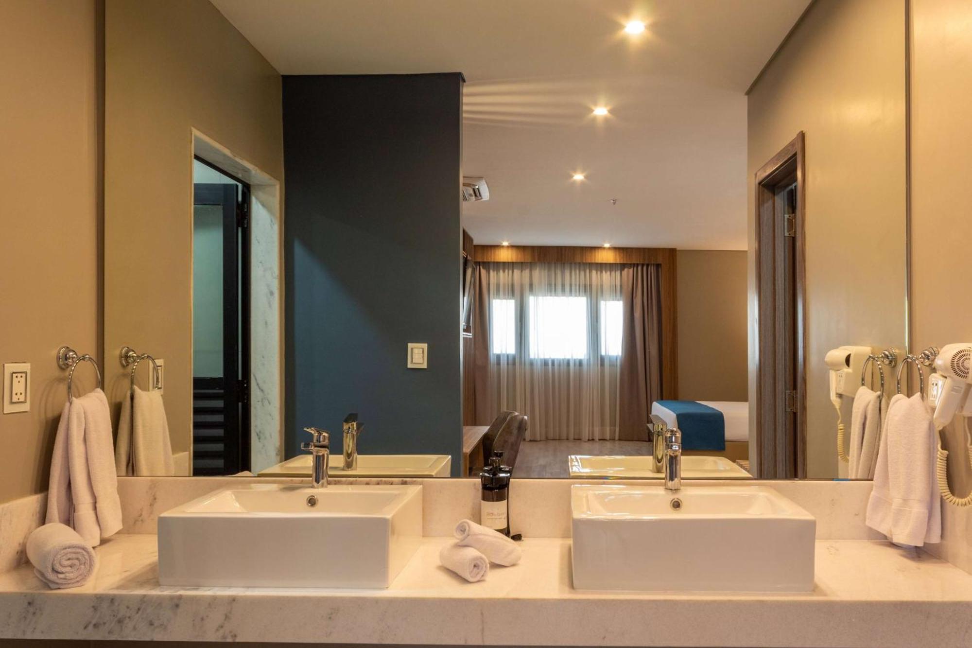 Tryp By Wyndham Asuncion Hotel Eksteriør billede